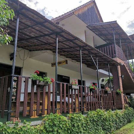 Ket Diofa Vendeghaz Hotel Felsotarkany Ngoại thất bức ảnh