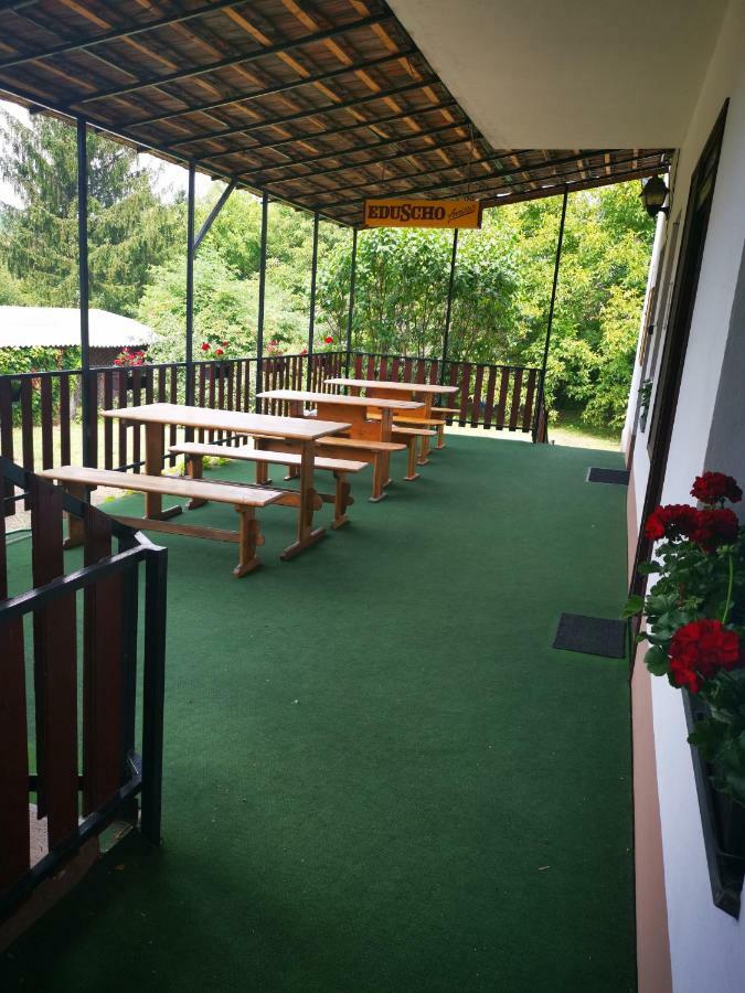 Ket Diofa Vendeghaz Hotel Felsotarkany Ngoại thất bức ảnh